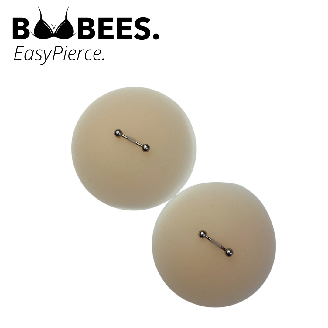 Nep tepel piercing, tepelpiercing in nipple covers van siliconen. easypierce boobees